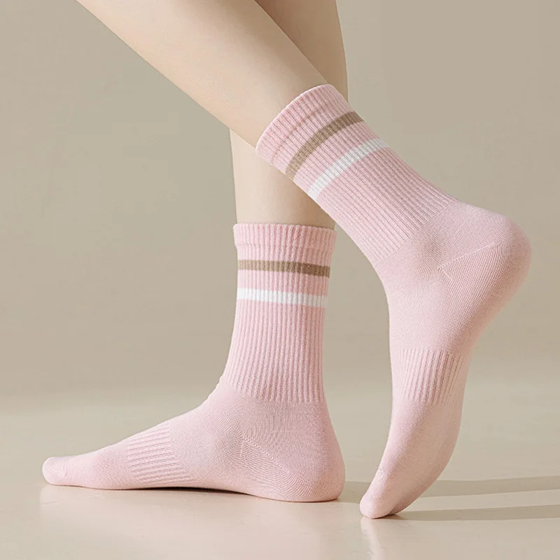 5 Paar Damen-Baumwollsocken, Einfarbige Damen-Freizeitsocken, Herbstliche Schlichte Damensocken, Hochwertige Modische Atmungsaktive Freizeitsocken – Detail 6