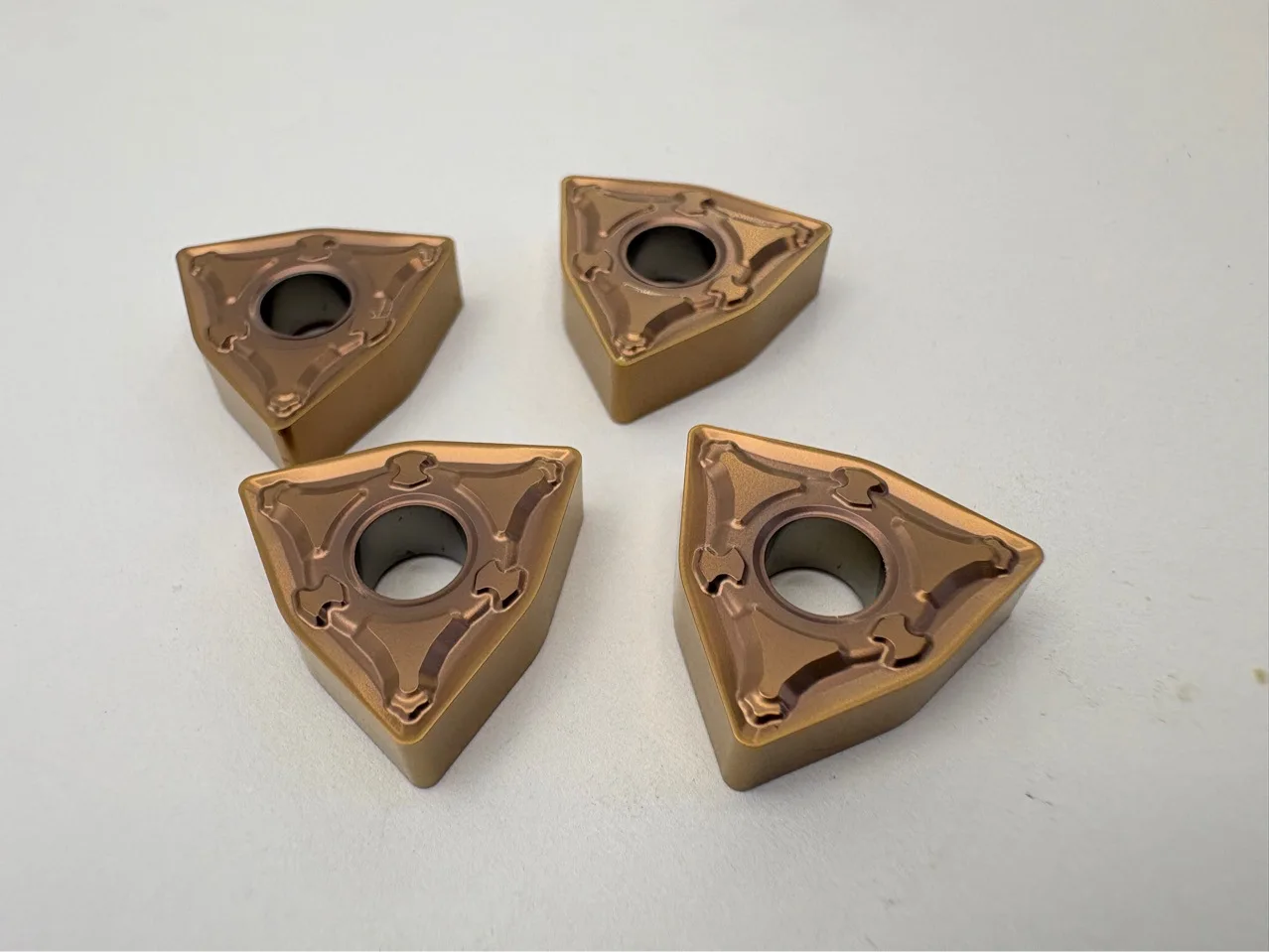 WNMG080408 TNMG CMNG Titanium Alloy Turning Tool Inserts High Durability External Lathe Cutter for Titanium Machining