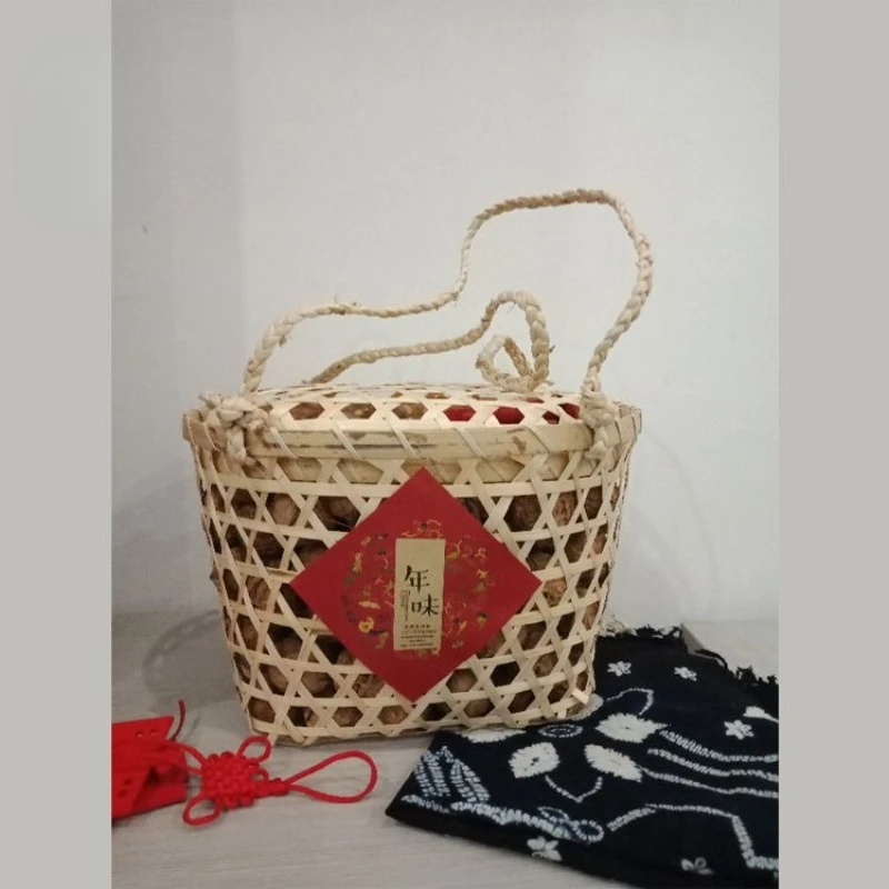 Bamboo hexagonal eye hole egg basket, portable local specialty basket fruit and vegetable basket