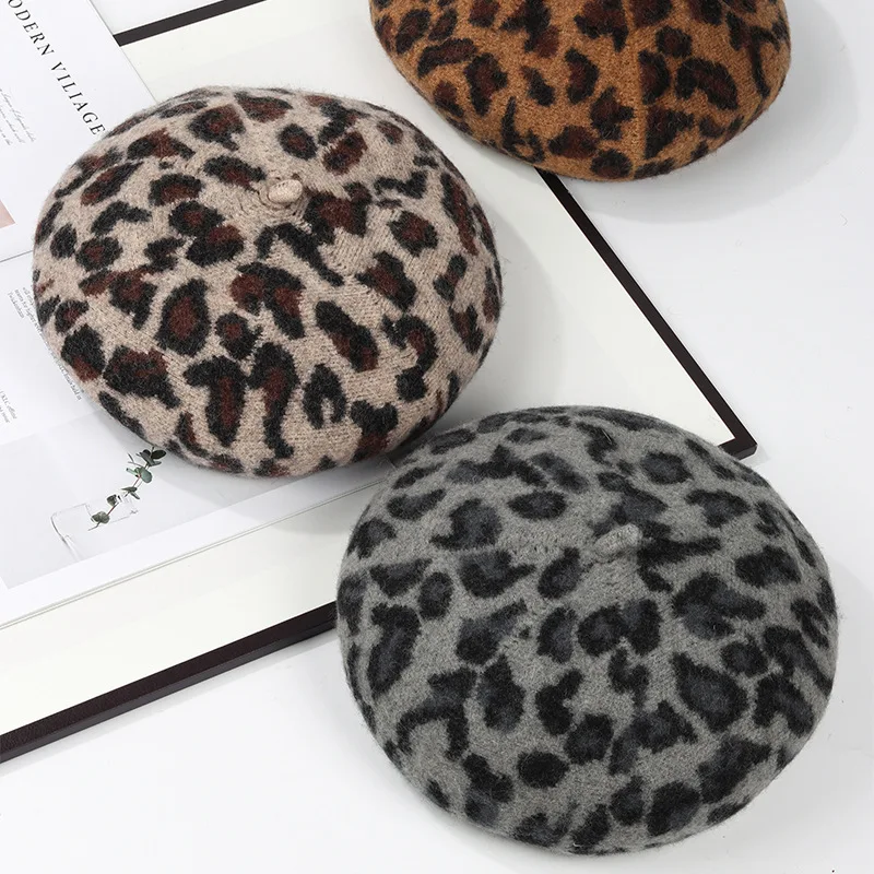 Autumn and Winter Leopard Print Wool Berets  Women's Fashion Versatile Pumpkin Hat  Warm Painter Hat