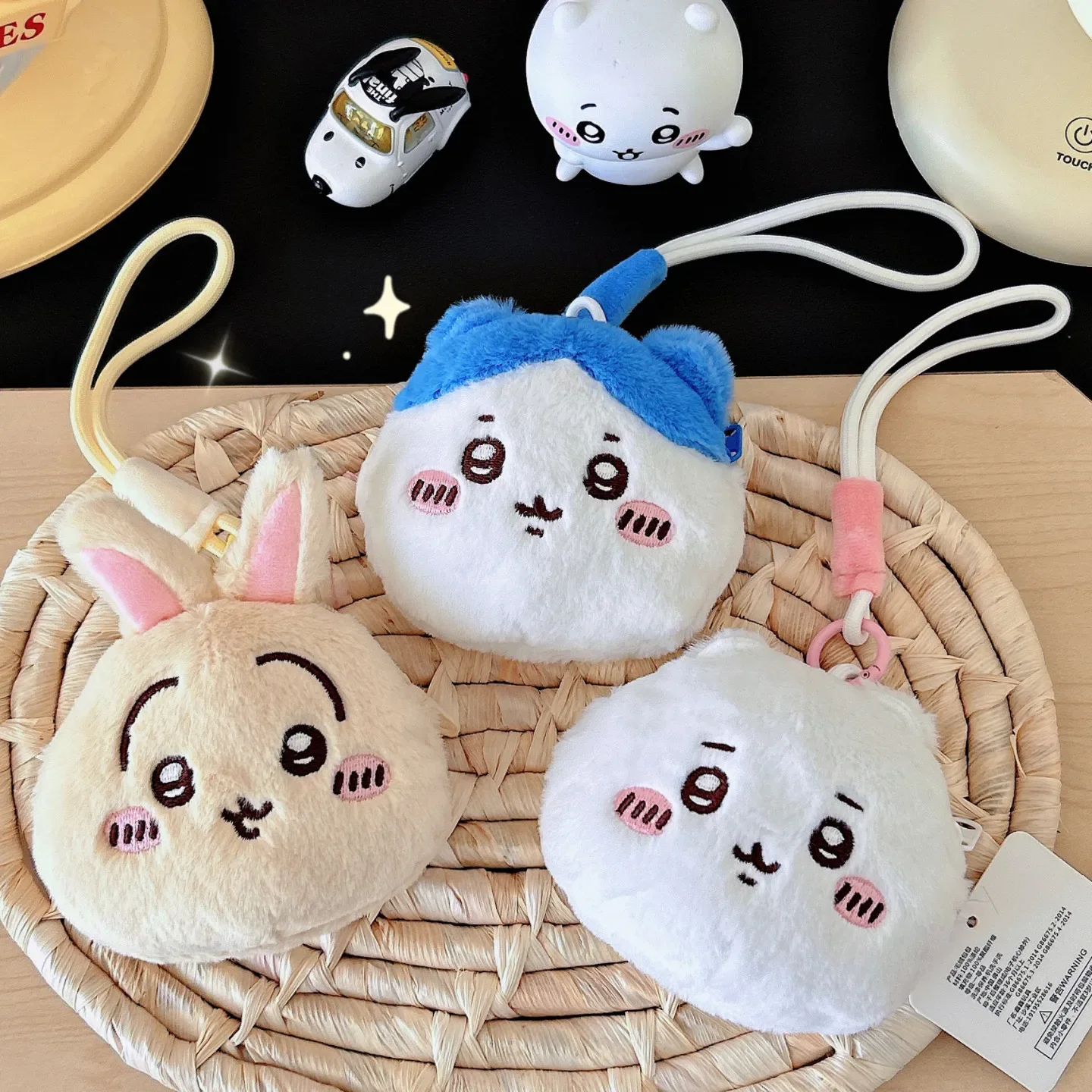 

Милый плюшевый кошелек-монетница Chiikawa: мягкий, пушистый, с Хачиваре и Усаги, мини-кошелек Chiikawa, кавайная сумка на молнии для ключей, органайзер, подарок