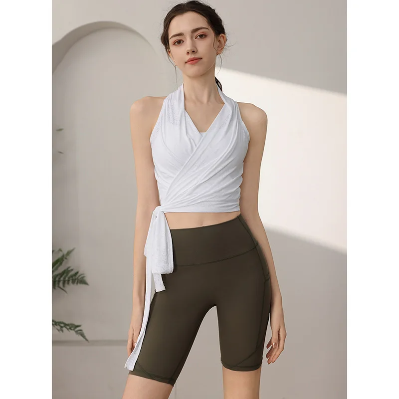 A High Waisted Stable Moisture Wicking Yoga Bra That Provides Intimate Care For Your Breasts Accompanies You To Enjoy Yoga Time