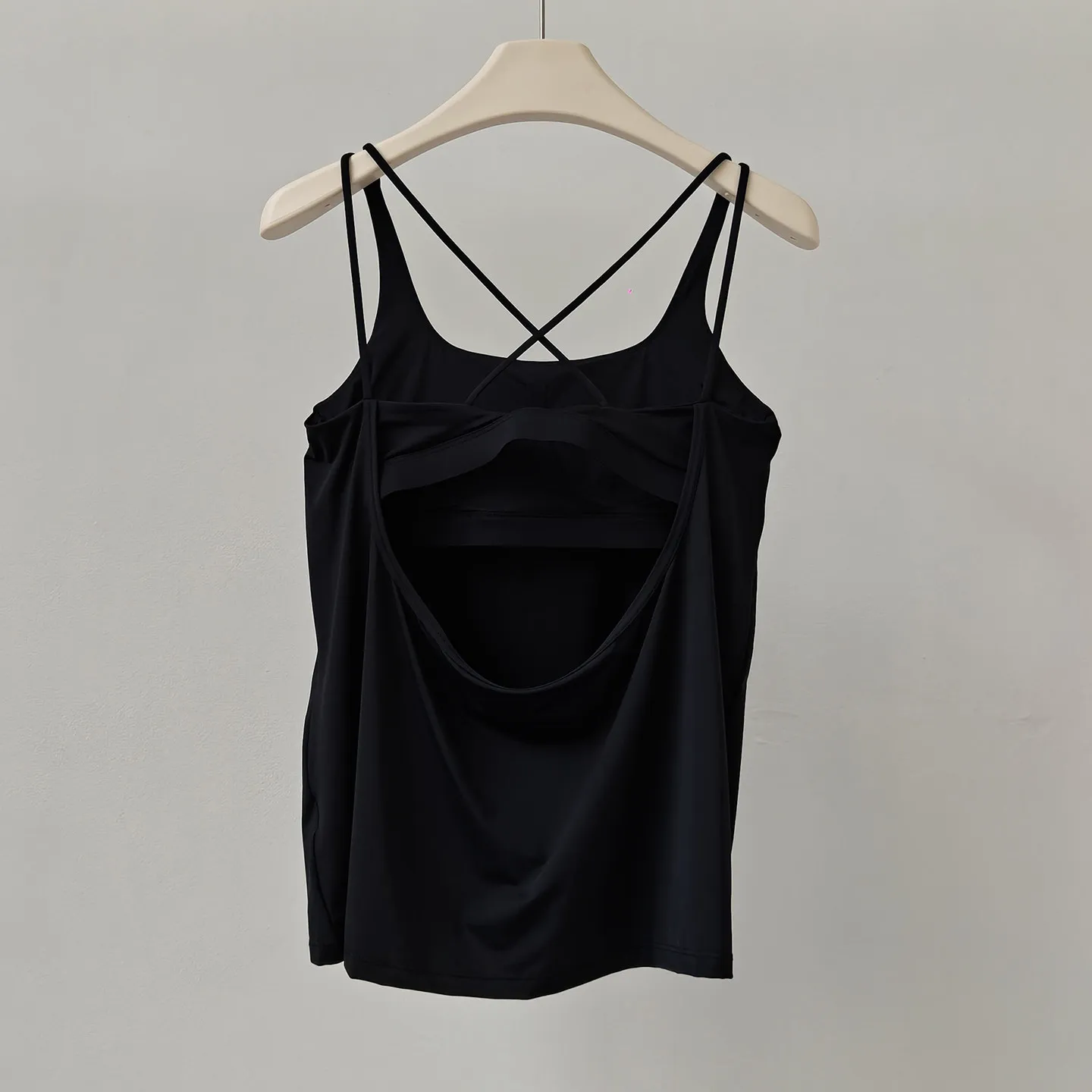 Yoga-Tops für Frauen mit Brustpolstern, Shirts, Zweiteiler-Optik, Sexy Rückenfreie Sportweste, Bluse, Schlanke und Lockere Fitness-Tops – Detail 9