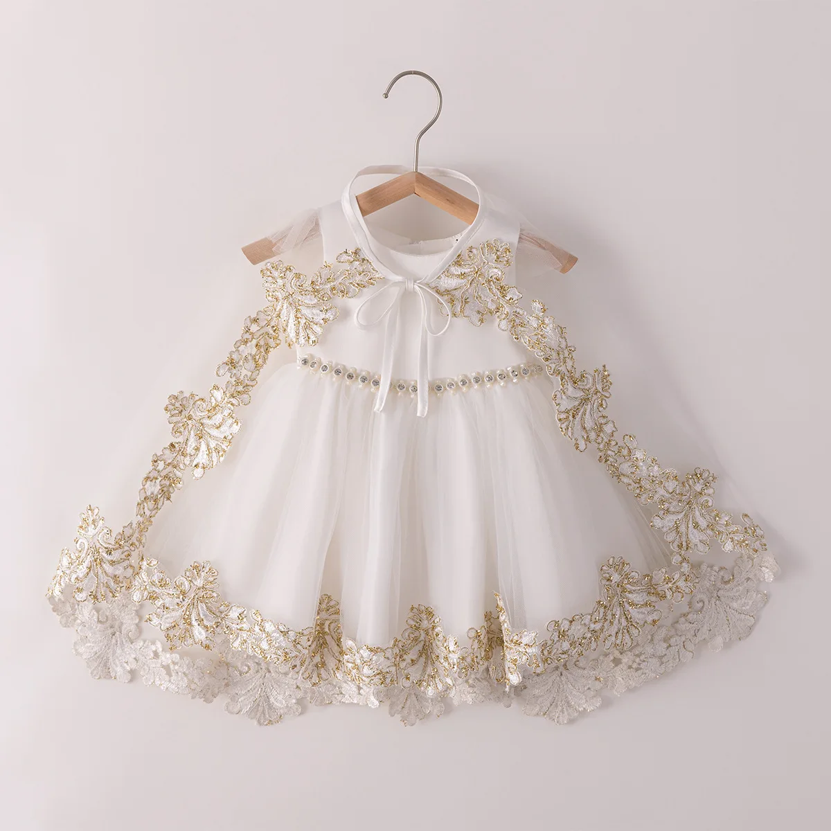 

Cute Kids Skirt Baby Princess Dress with Lace Cape Girls Catwalk Outfit Children Evening Gown Host Piano Performance Costume