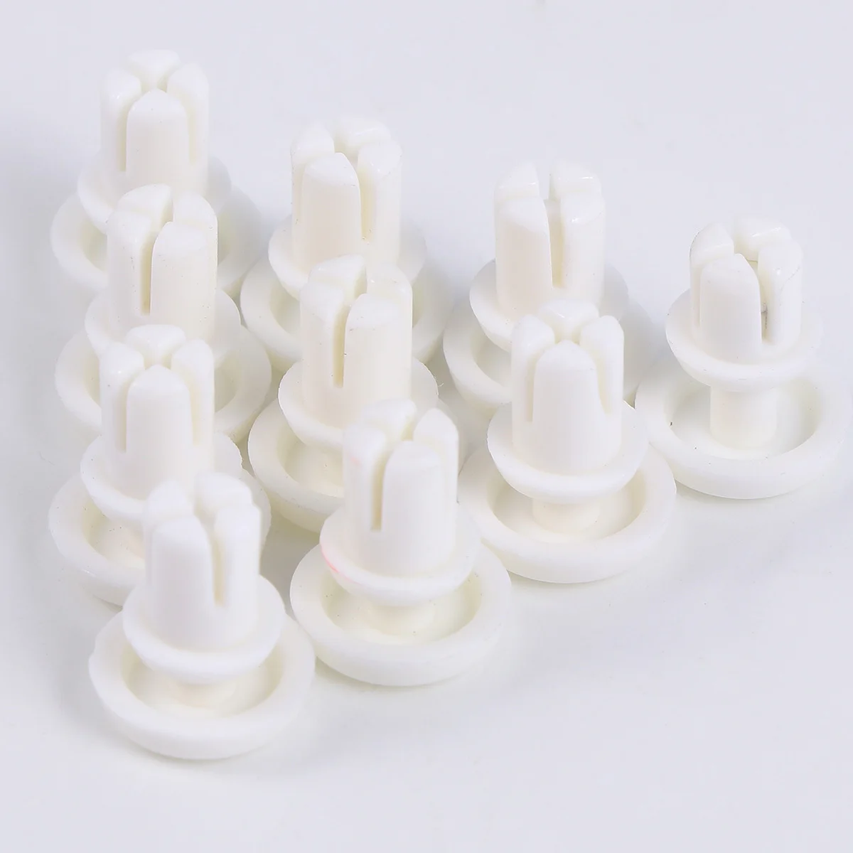 

100Pcs R Type Nylon Plastic Rivet Nut Buckle Clip Expansion Fast Install for Computer Pcb Mother Board R Type Rivet Nut