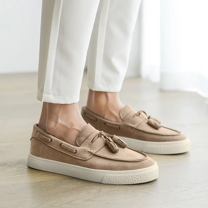 

Замшевые лоферы ручной работы, мужская повседневная обувь для отдыха и прогулок, новый дизайн, повседневные слипоны на плоской подошве, универсальная обувь для вождения, мокасины