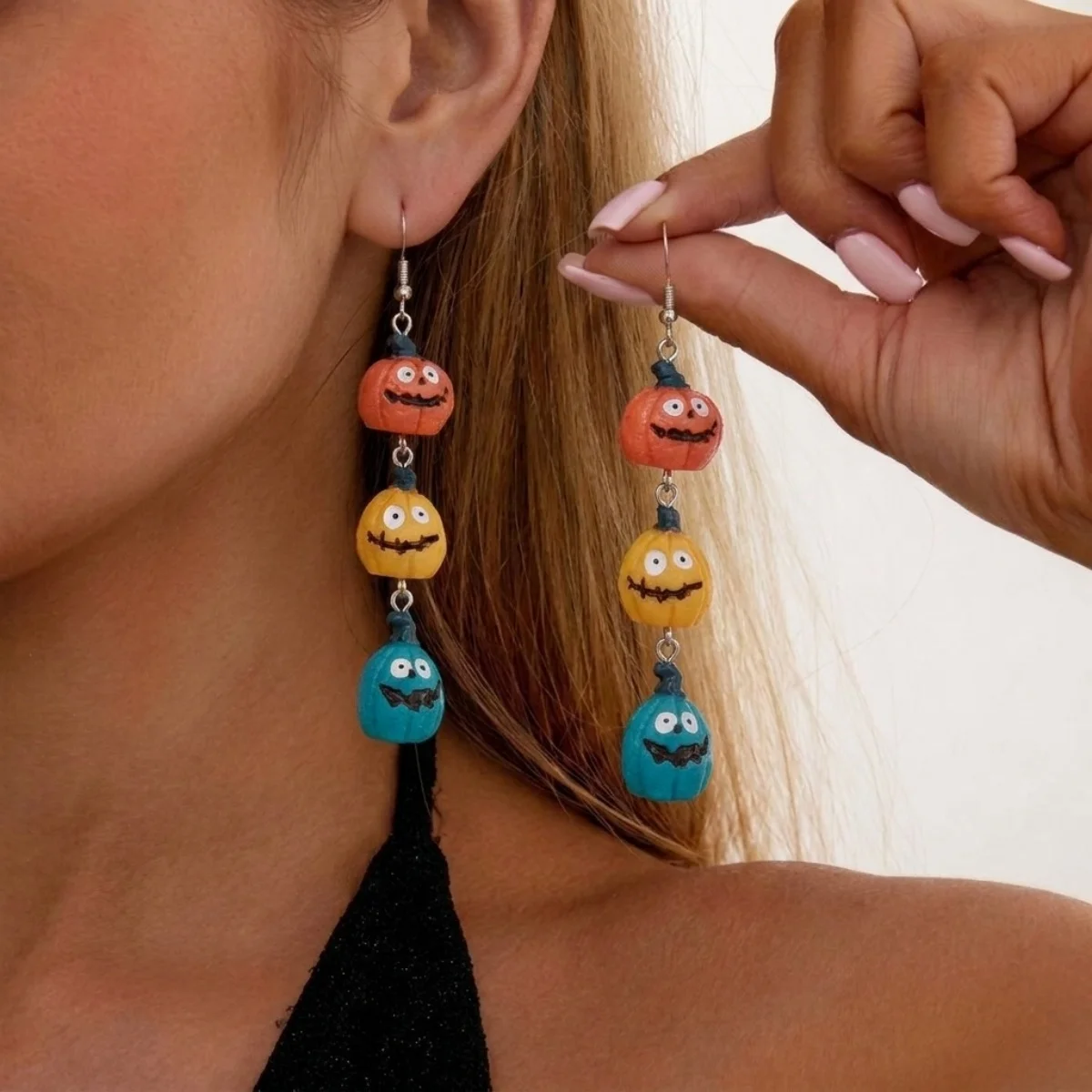 Halloween-Ohrringe mit buntem Kürbis-Motiv aus Harz für Damen, Geister-, Kürbis-, Totenkopf- und Hexenhut-Design, hängende Ohrringe, Gothic-Party-Schmuck. – Detail 6