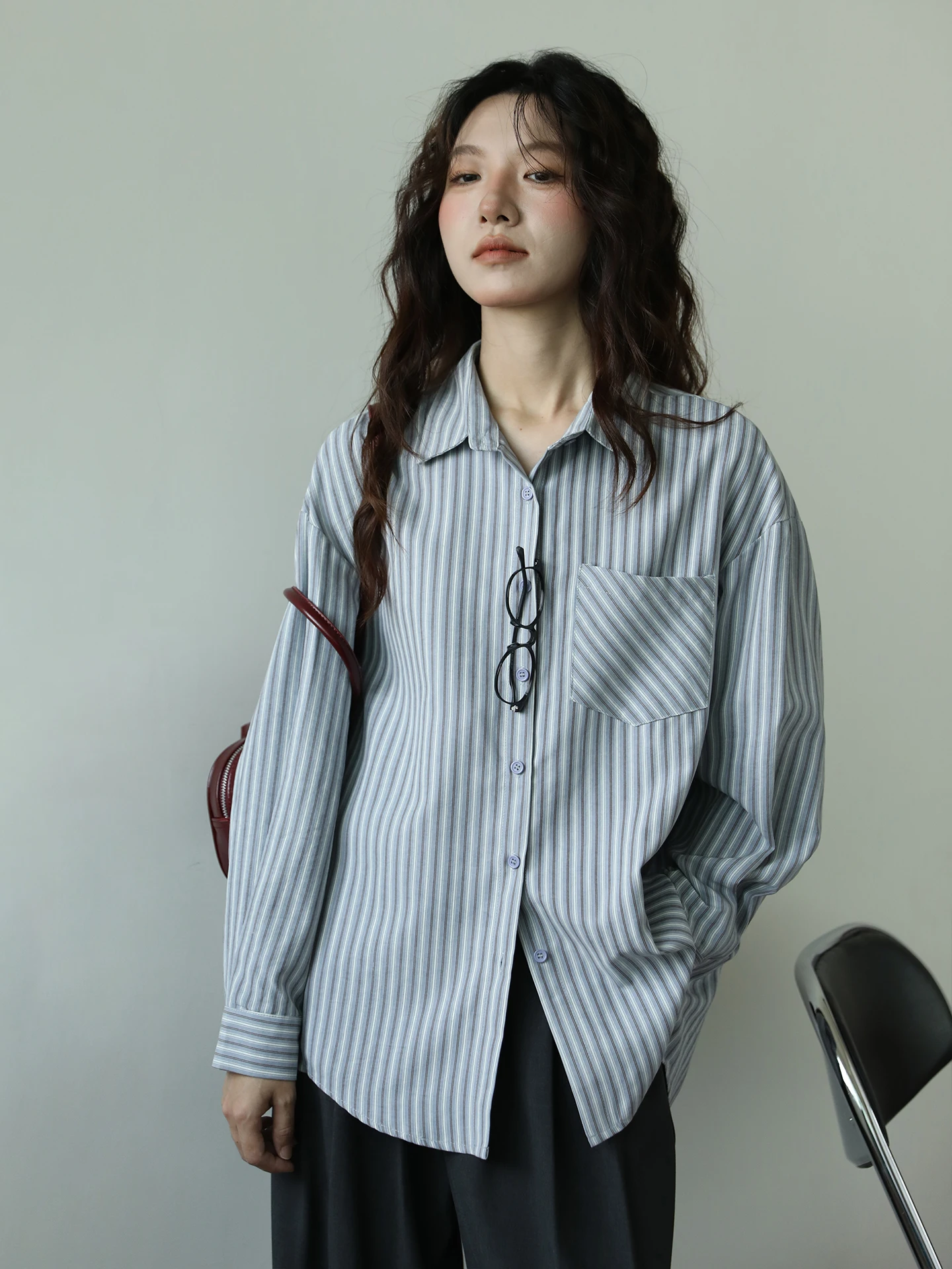 

Ретро-рубашка в полоску с длинным рукавом для женщин, свободная повседневная модель, осенне-зимняя новинка, простой винтажный топ для молодых женщин