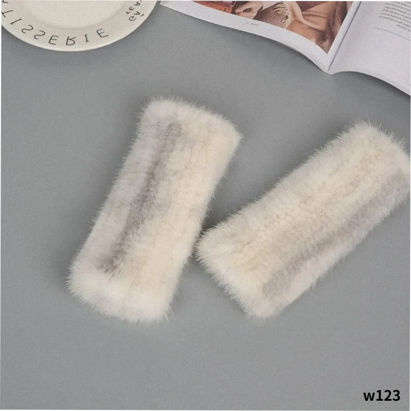 2025 New Brand Style Top Quality Women's 100% Winter Warm Real Mink Fur Knitted Half Finger Gloves Girls Typing Mittens
