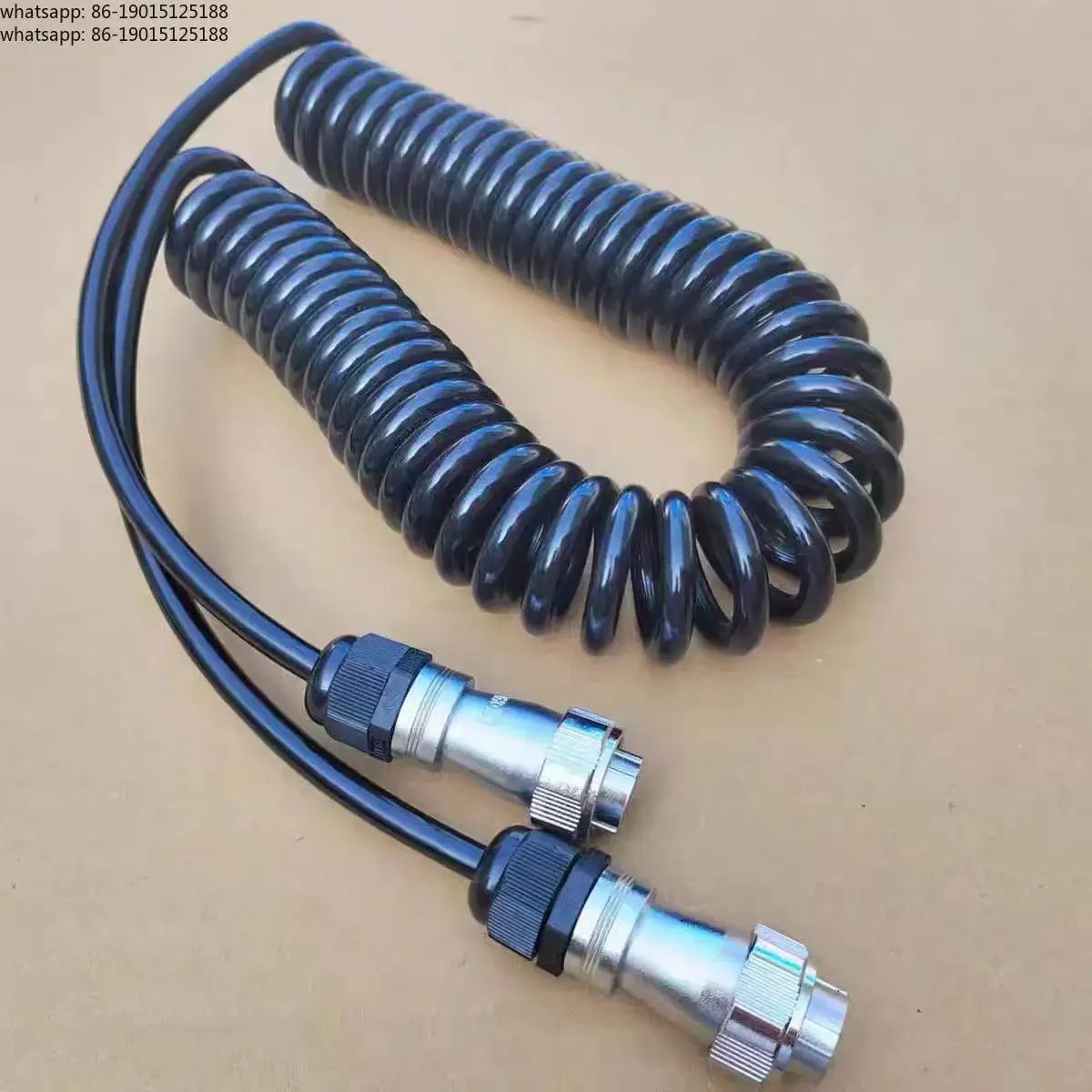 J6P JH6 original car four-way monitoring reversing video camera connected to aviation video spring extension cable