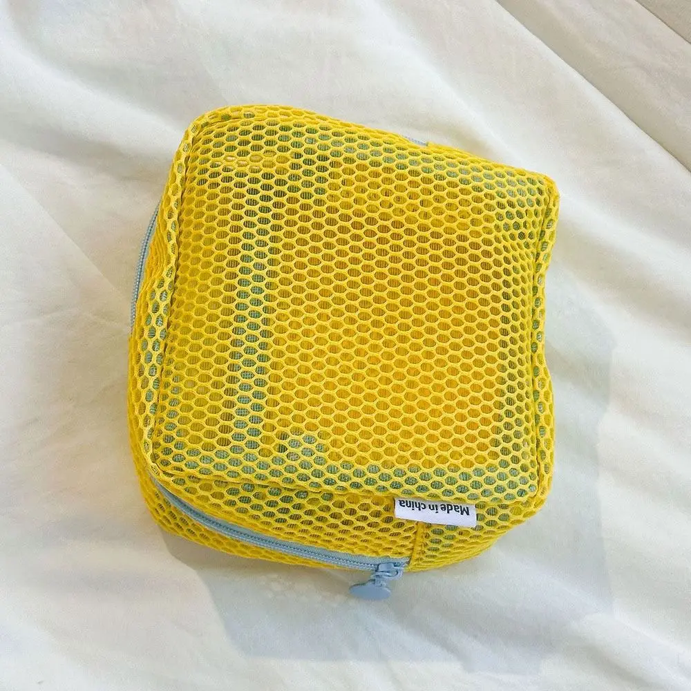 Borsa per cosmetici portatile in rete Custodia per trucco color dopamina Custodia per cosmetici da donna in rete per articoli da toilette