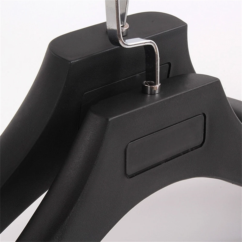 Thick Black Garment Hanger Matte Plastic Coat Display Hanger Flat Hook Clothing Hanger Rack for Man Women Clothes