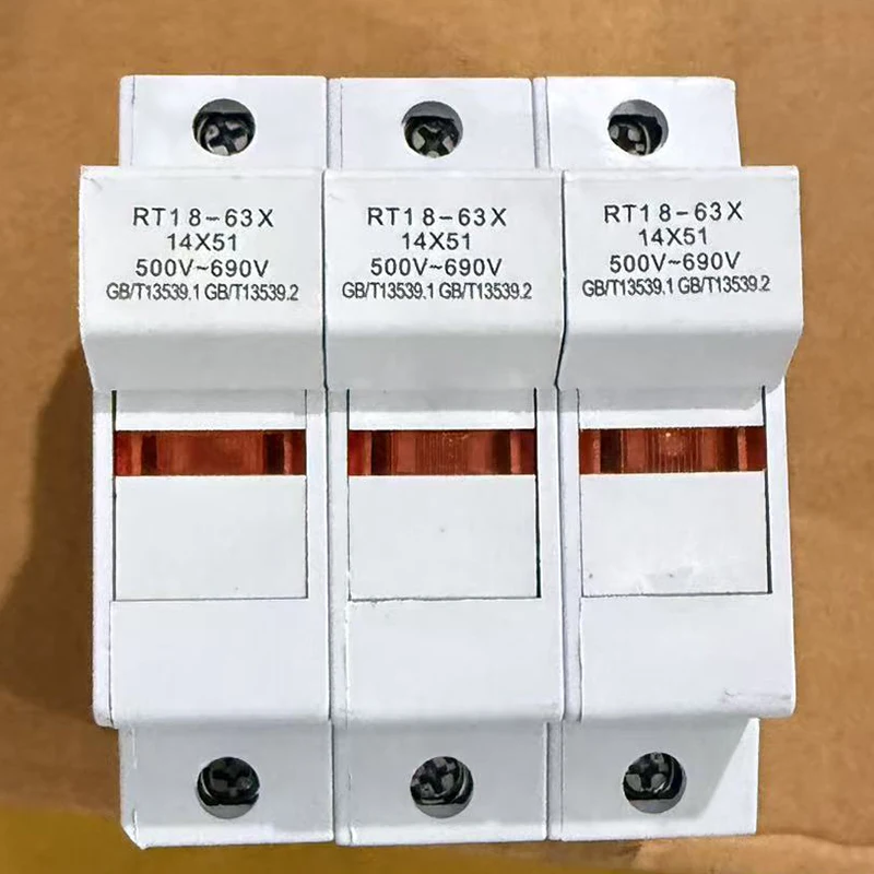 DIN rail RT18 RT18-63X 3P New fuse base installation with light fuse base PVC 4P 14X51mm 500V~690V Fuse Holder with Indicator