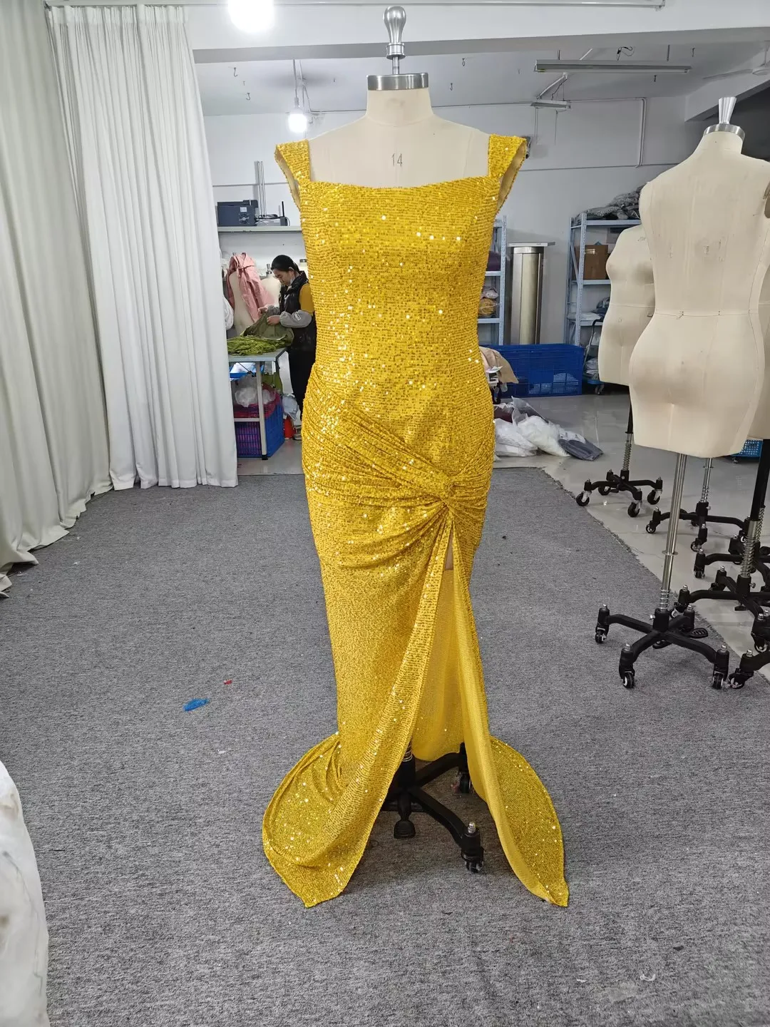 Fashion Yellow Sequin Formal Evening Dress Square Collar Pleat Mermaid Floor Length High Slit Vestidos De Noche Customized