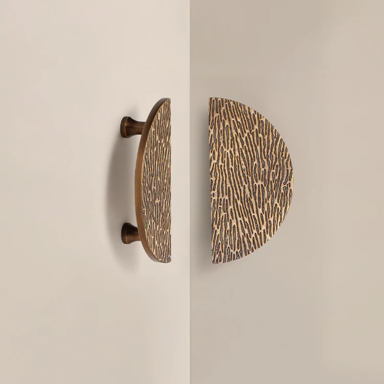 Dooroom Möbelgriffe aus massivem Messing, Retro-Textur-Design, halbrunde Schrank- und Schubladenknöpfe, Möbel- und Kleiderschrankgriff – Detail 8