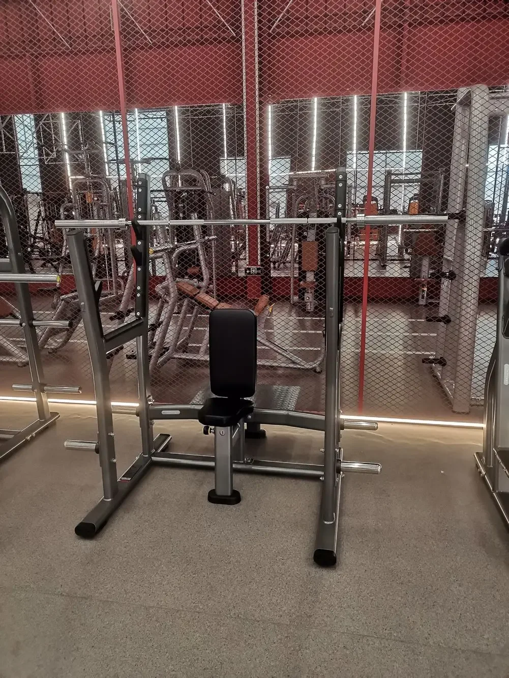 MND معدات صالة الألعاب الرياضية للياقة البدنية يجلس آلة الصحافة مقاعد متعددة الأغراض مقاعد الحديد القرفصاء رف الصالة الرياضية رفع الأثقال الفاخرة