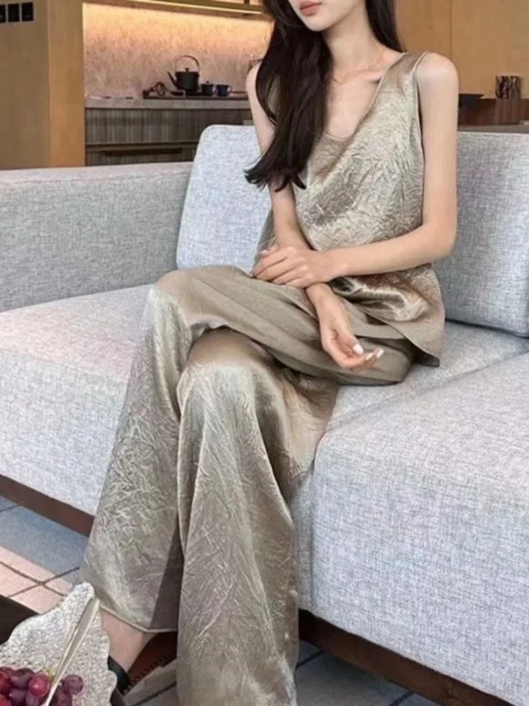 

2025 summer new pleated ice silk cool sleeveless vest top hanging wide leg pants fashion slimming causal two-piece set