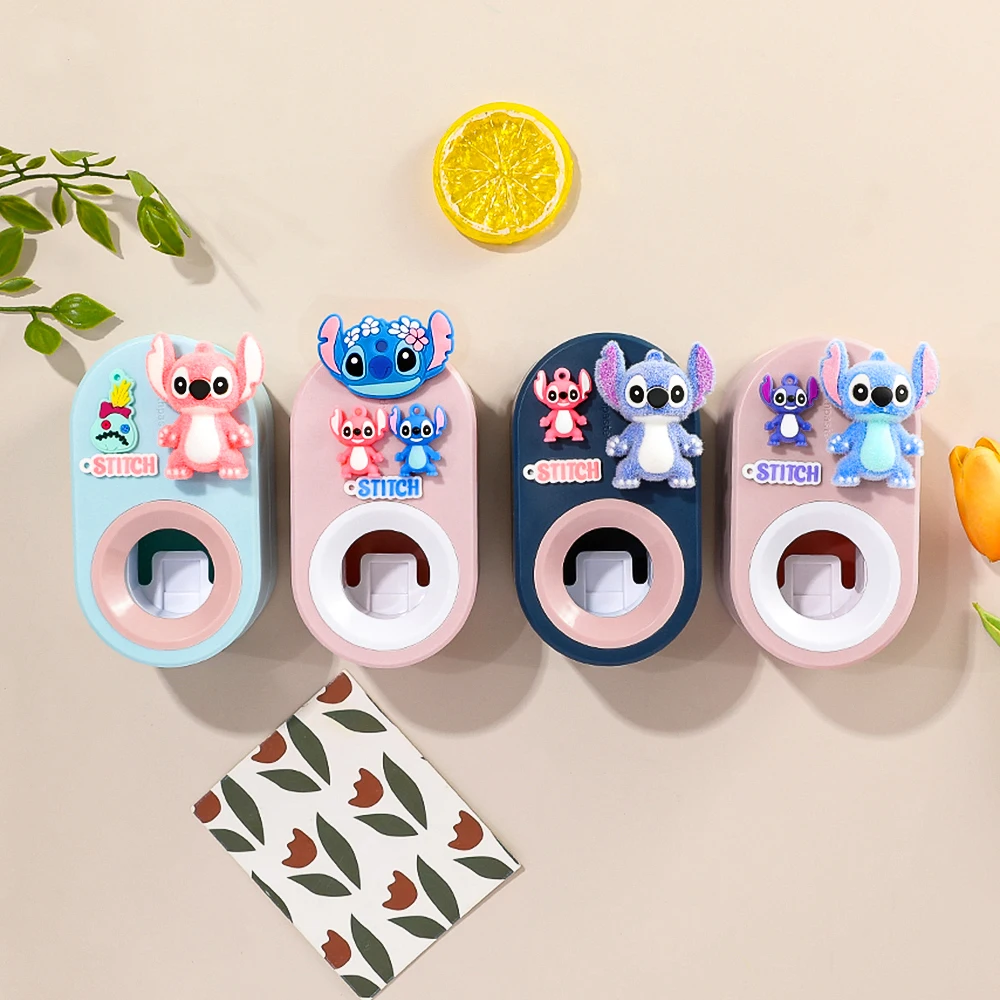 Lindo exprimidor de pasta de dientes, lindos accesorios de baño de Disney Lilo & Stitch, llavero con rodillo de tubo de pasta de dientes, regalo para fanáticos de los niños