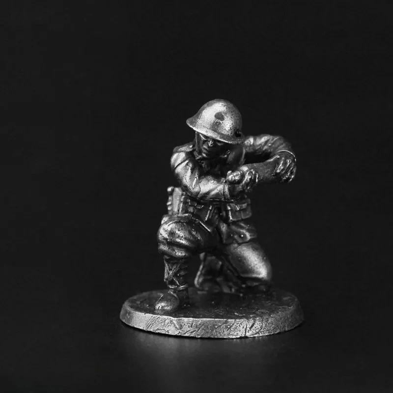 Metal Board Game Piece Army Soldier Action Figures Military Warfare Static Ornament Model Toys for Collectors And Crafts
