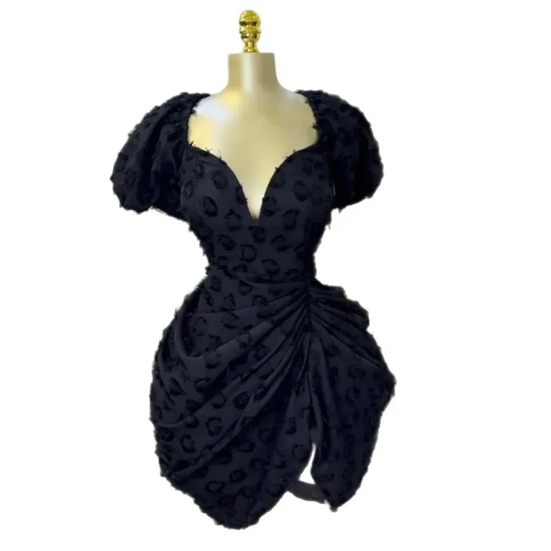 

Women's High Waist Slimming Pleated Short Dress for Spring and Summer, Sexy V-neck with Bubble Sleeves