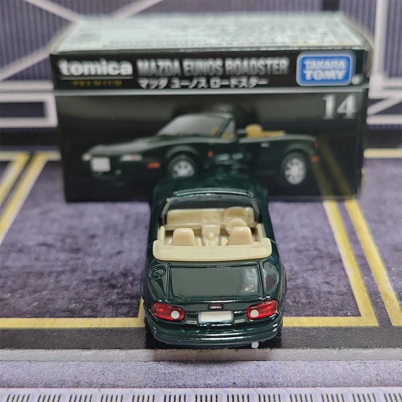 Takara Tomy Tomica Premium 14 Mazda Eunos Roadster Alloy Diecast Car Model Desktop Ornament Hobby Collectible Display Gift