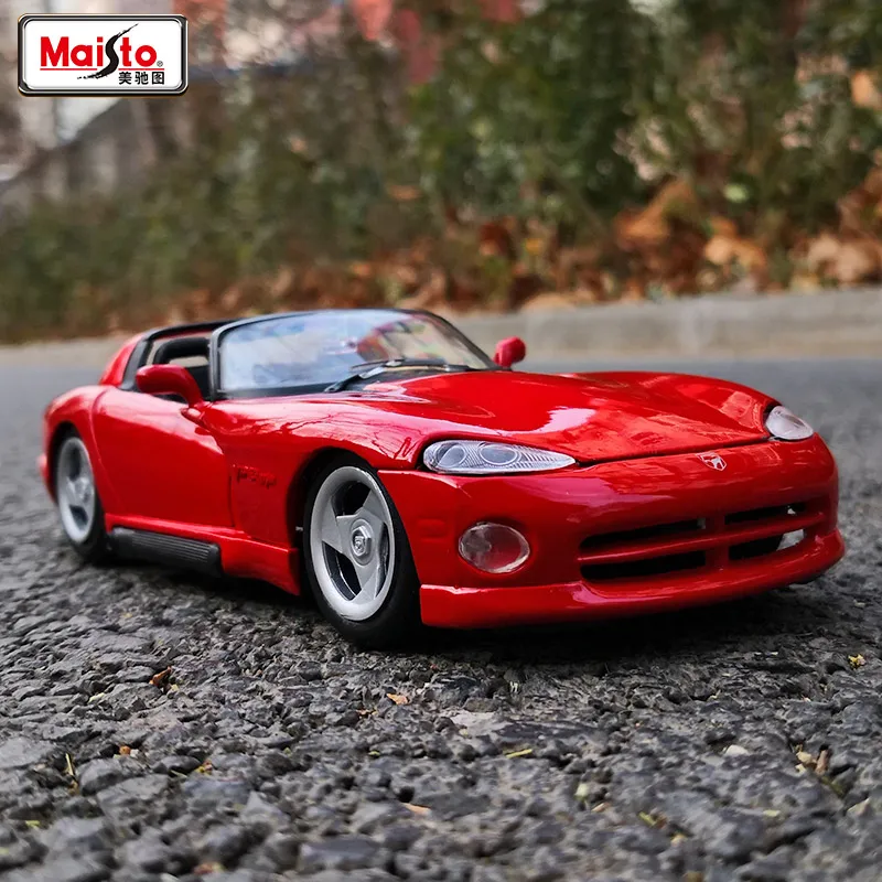 Maisto 1:24 Ford Mustang GT Convertible Alloy Car Model Diecast Metal Toy Classic Sports Car Model Simulation Childrens Toy Gift