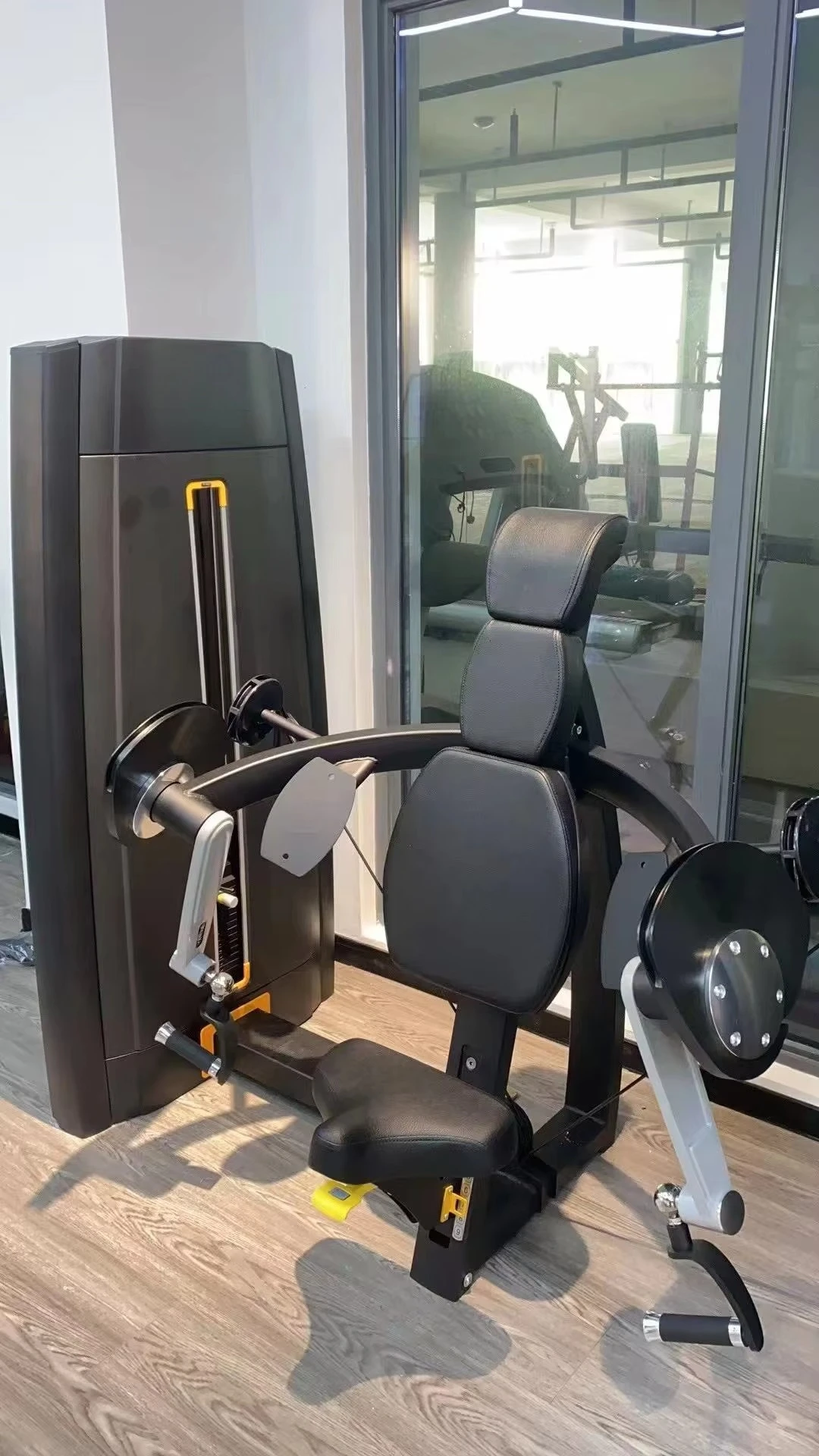 Bestselling High-end Commercial Fitness Equipment Power Training Pin Loaded Seated Bicep Curling Machine for Muscle Leg Backches