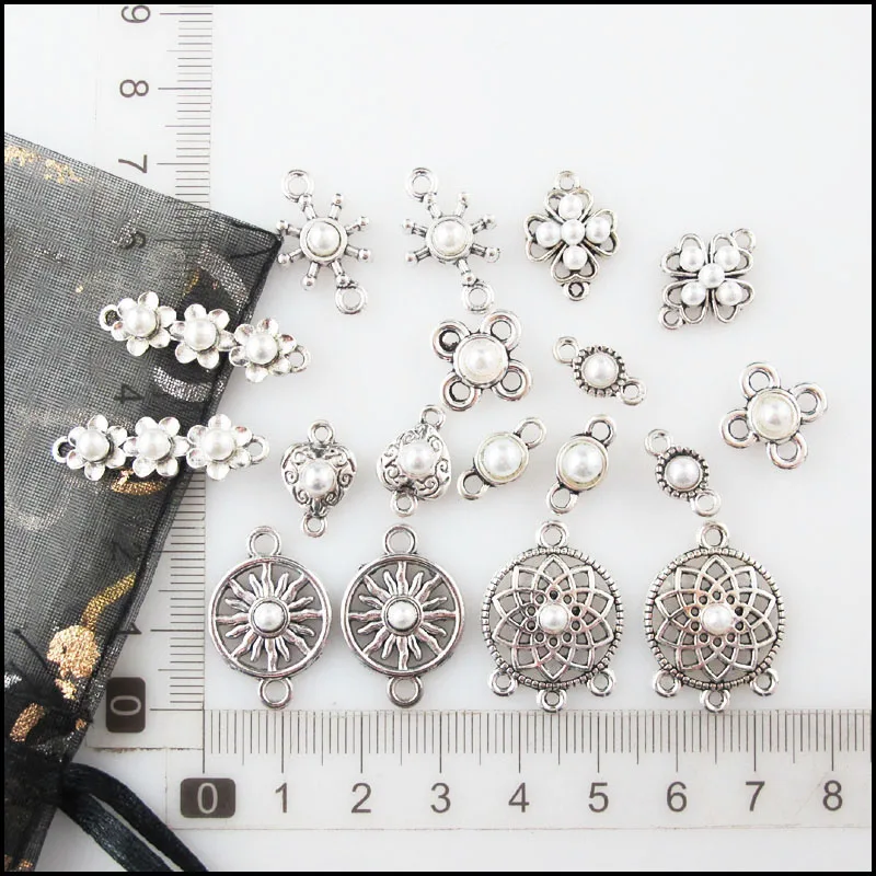 Fashion New Star Flower Round Clover Round Charms White Plastic Pendants Connectors Tibetan Silver Plated