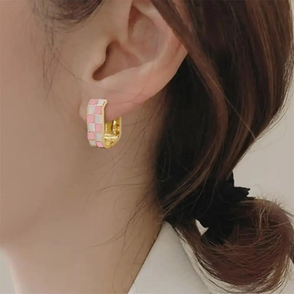 Trendy Square Pink and White Checkered Pattern Hoop Earrings Vintage Gold Silver Color Wedding Jewelry For Women Engagement Gift