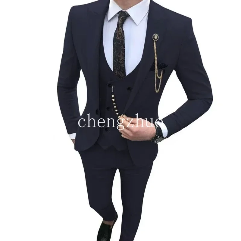 

Elegant 3-Piece Tuxedo Suits for Men with Peak Lapel Blazer Vest And Pants Regular Fit Male Suit for Wedding Banquet Evening Par