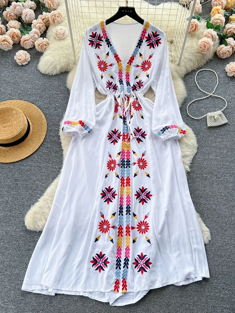 Women Spring Summer Vestidos French Sweet Embroidered V-Neck Drawstring Waist Wrap Retro Ethnic Style Fake Big Swing Dress D5823