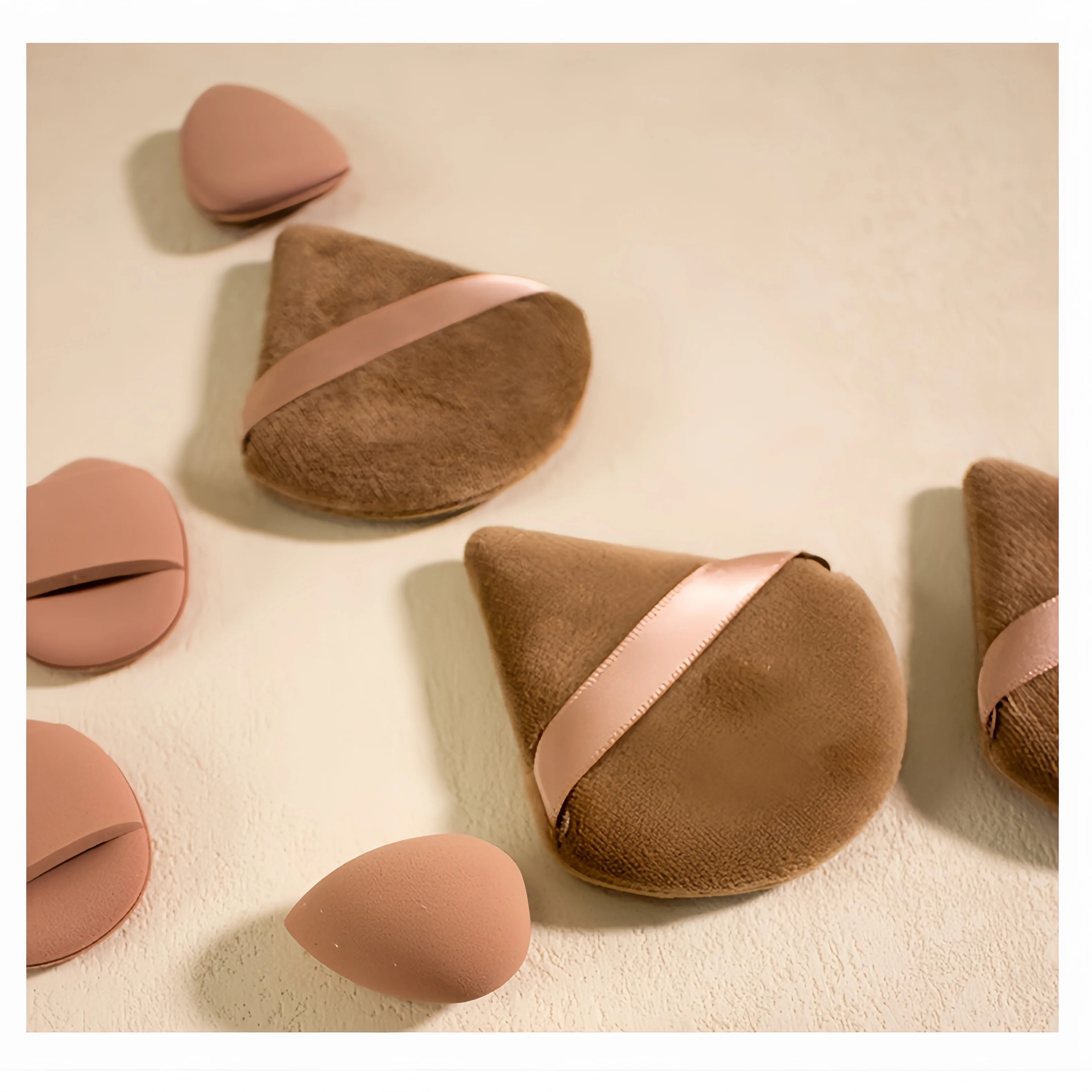 مجموعة إسفنجة مكياج مكونة من 12 قطعة - خلاطات بودرة أساس فاخرة، إسفنجة بيض تجميل مع نفث مستحضرات تجميل خالية من اللاتكس النباتي