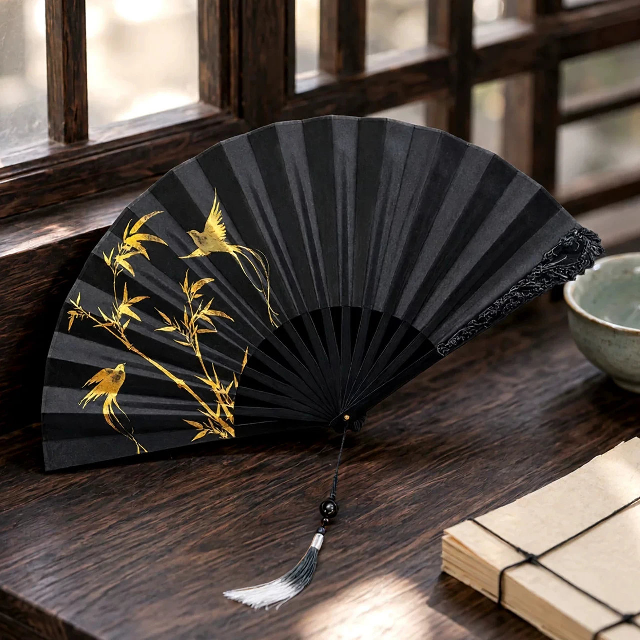 Metal Martial Folding Fan Black Metal Ribs Golden Bamboo & Bird Print Chinese Style Cosplay Decor Collectible Fan with Tassel