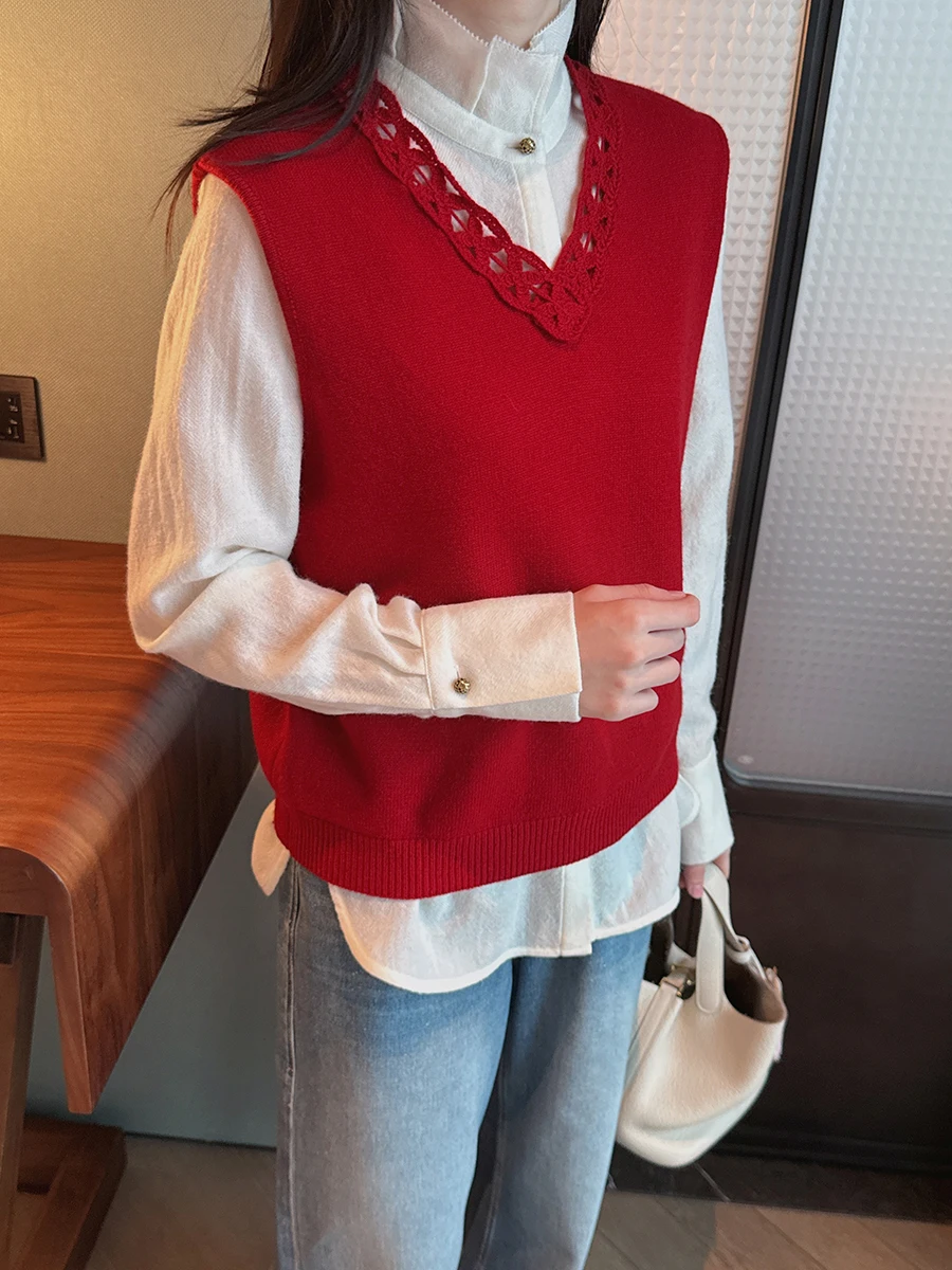 

Red Fortunate Eye-ching Woolen Knitted Vest V-Ne Hollow Pattern White-Enhancing Beau Women's Outerwear Faion