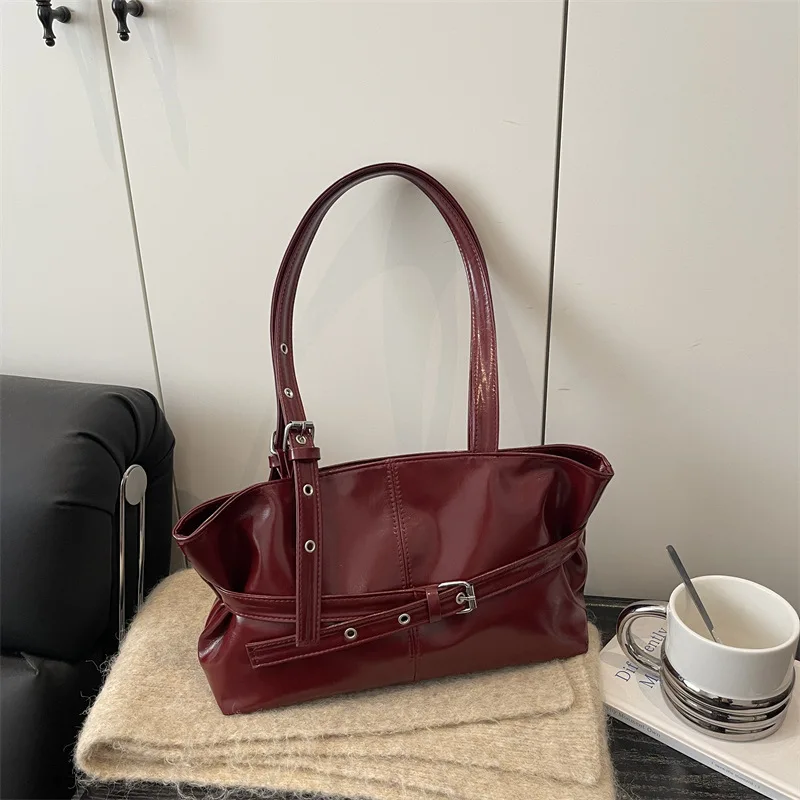 

Summer Style Women's Retro Simple Hand Shoulder Bag 2026 Spring Large Capacity Commuting Handbag Women