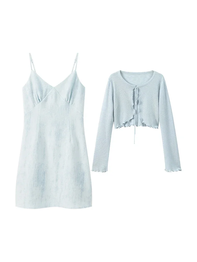 Damska sukienka na ramiączkach z dekoltem w serek, letnia, wyszczuplająca, o kroju litery A, mini, elegancka, bez rękawów, z podkreśloną talią, sukienka typu slip dress do noszenia na co dzień.