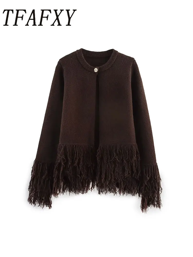 

TFAFXY Повседневный шикарный женский свитер, однотонный вязаный топ с круглым вырезом и длинными рукавами на одной пуговице и кисточками, модные осенние праздничные свитера