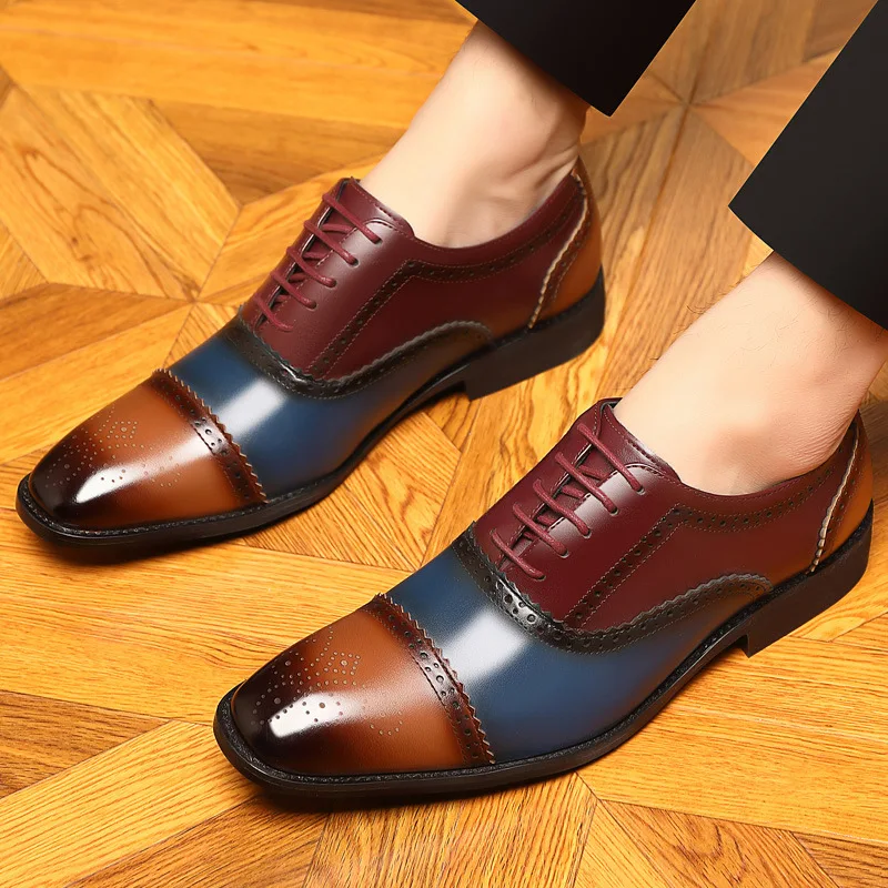 

Men Dress Shoes lace up oxfords Patent Leather Brogue Shoe Male Formal Wedding Party Office Men Business Shoes Moccasins Shoes