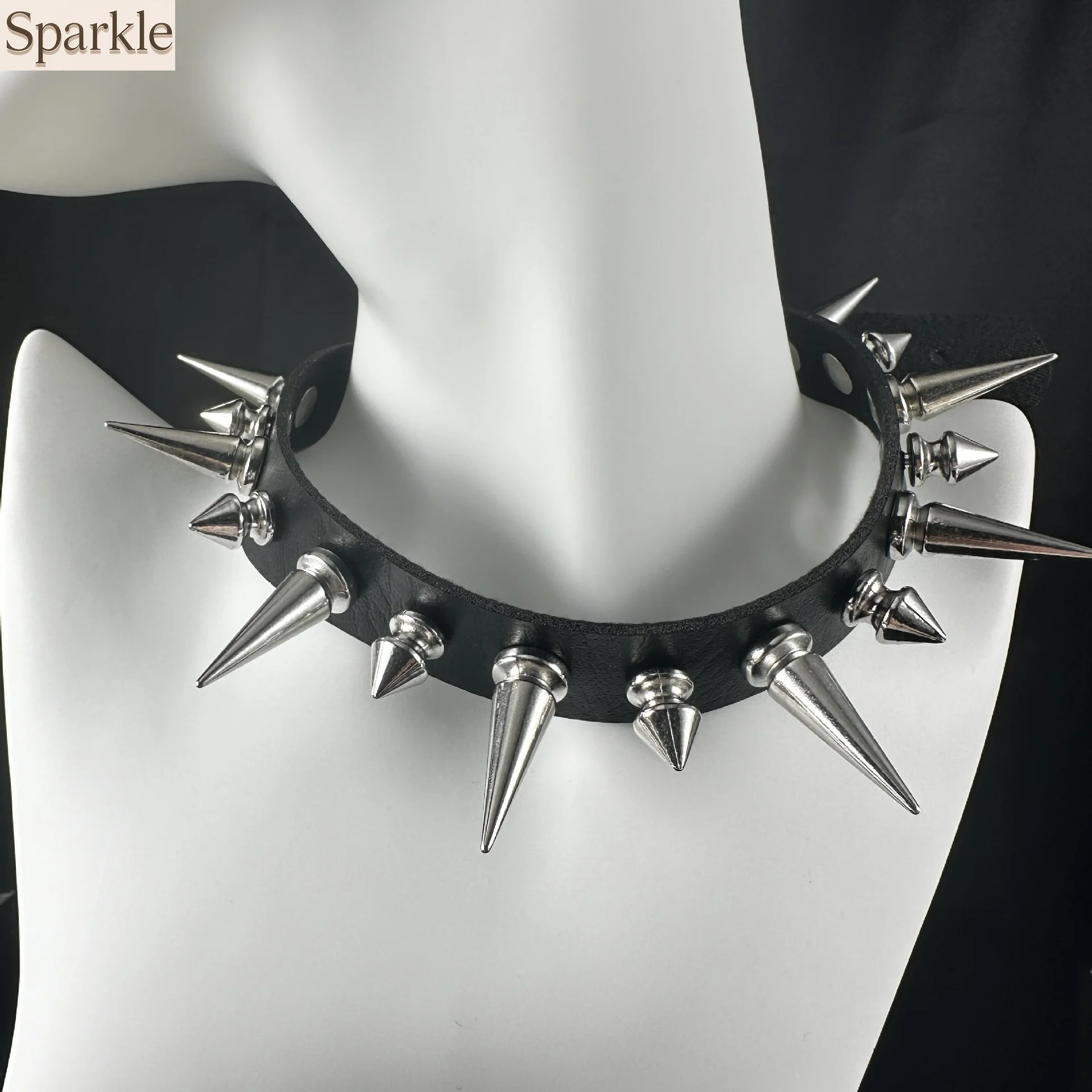

Harajuku Punk Leather Choker Necklace Multi Spikes Fashion Alternative Neck Chain Collarbone Chain for Women Hiphop Gothic