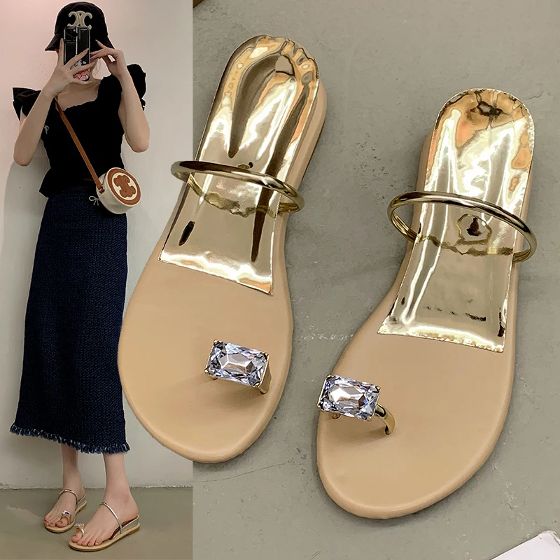 Women New Rhinestone Decoration Designer Wedge Heel Slippers Shoes Toe Ring Woman Slides Outdoor Wear Slippers Beach Sandals