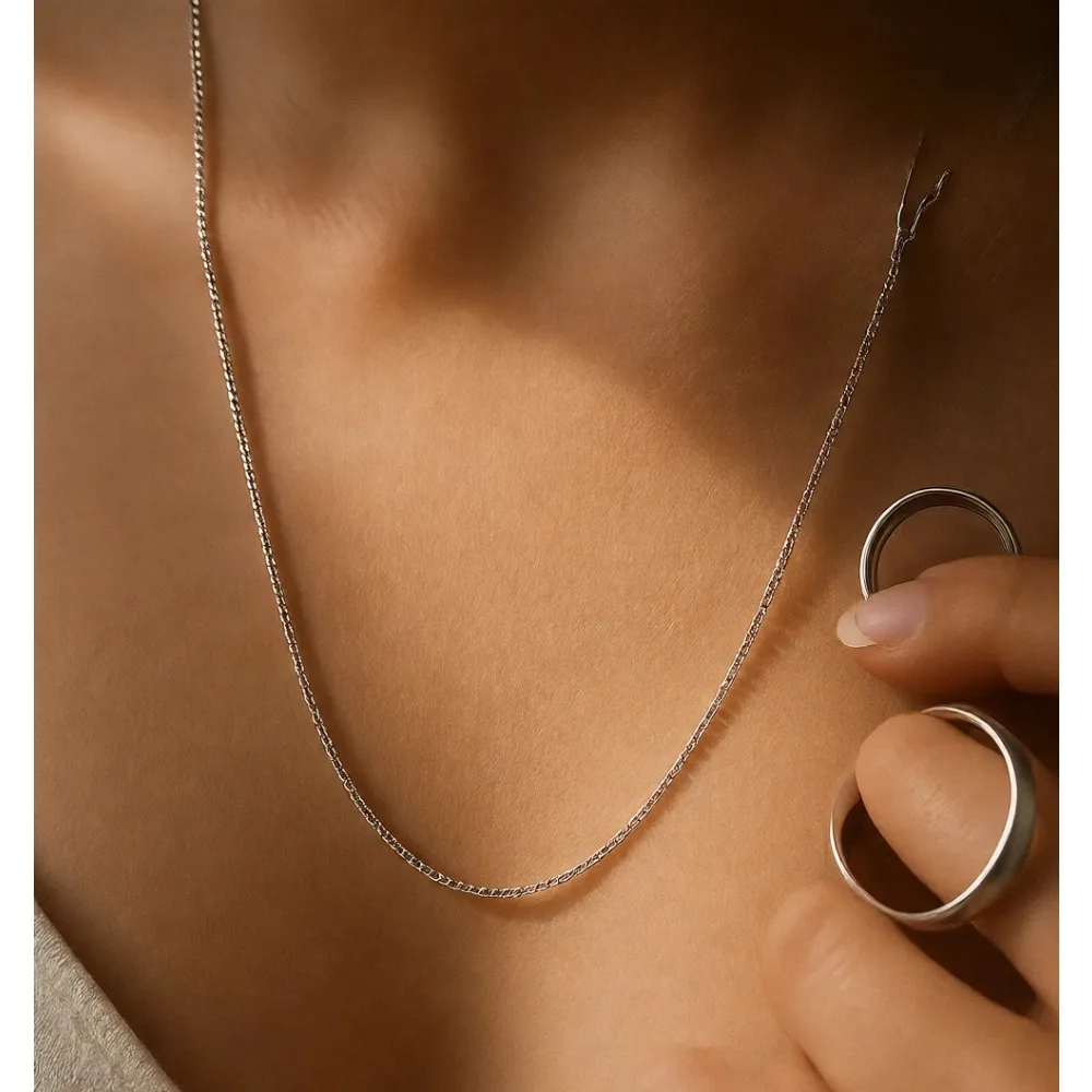 Thin 08mm Box Chain Necklace in Yellow Gold or Silver