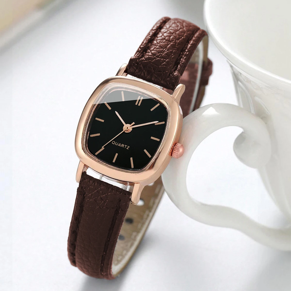 2PCS/Set Fashion Square Women Watch Leather Band Quartz Watches Heart Bracelet Set