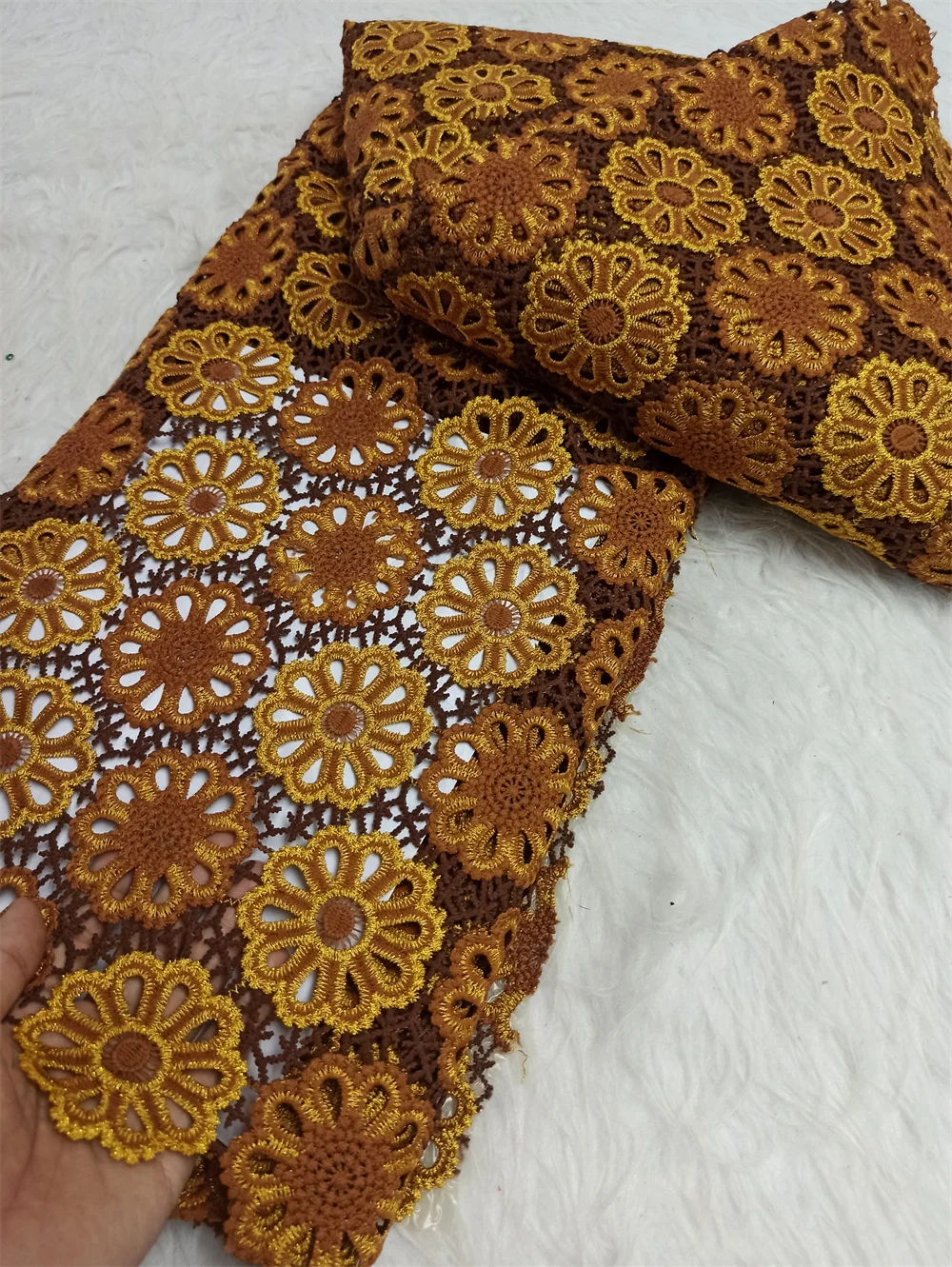 

High-Quality Embroidery 2025 African Nigerian Mesh Lace Fabric French Tulle Sequins for Wedding Party Dresses 5 Yards JH0086