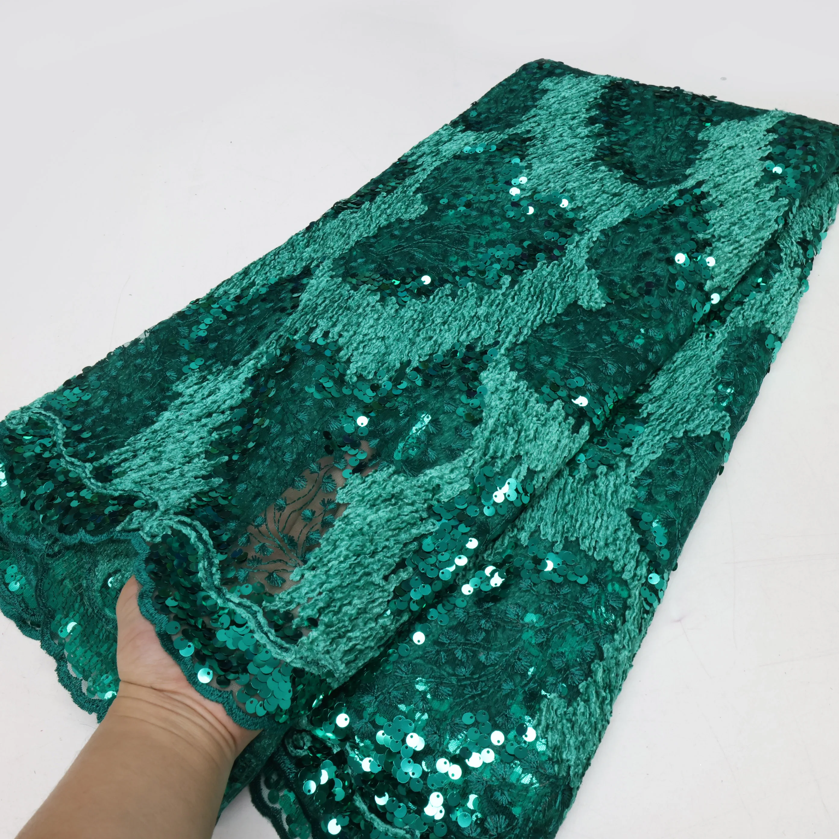 

African Velvet Sequined Lace Fabric 2024 High Quality Embroidery Nigerian French Mesh Lace Fabric For Sew Party Dresses