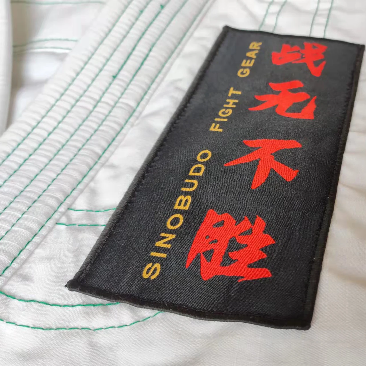 Dünne Brasilianische Kimono Jiu Jitsu Neue Ausbildung Kinder Erwachsene BJJ GI MMA Custome 3 Farben Kimonos für Jiu-Jitsu männer mit Weißen Gürtel