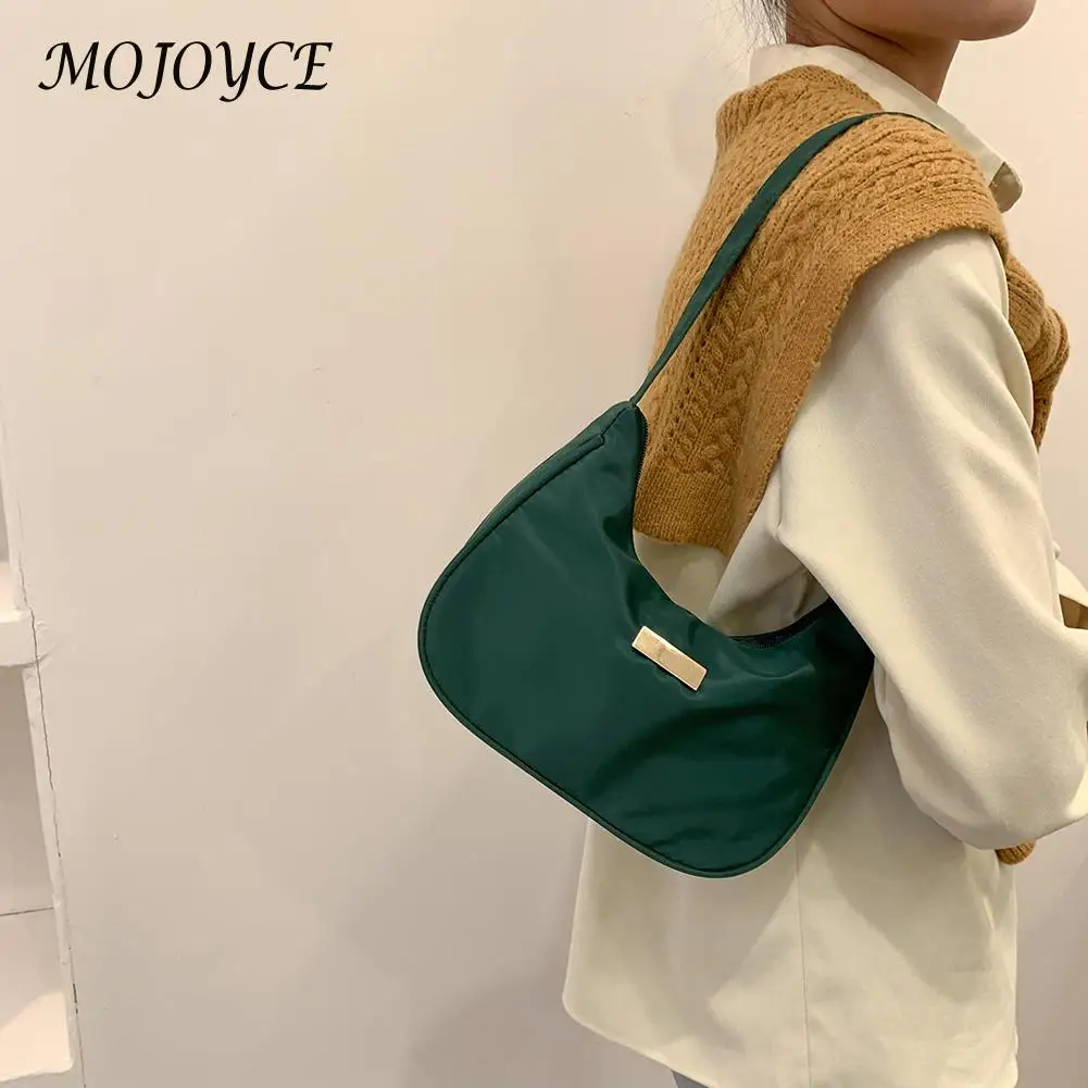 Women Nylon Solid Color Shoulder Bag Zipper Small Crescent Messenger Handbags Luxury Designer Handbag Retro Ladies Shoulder Bags