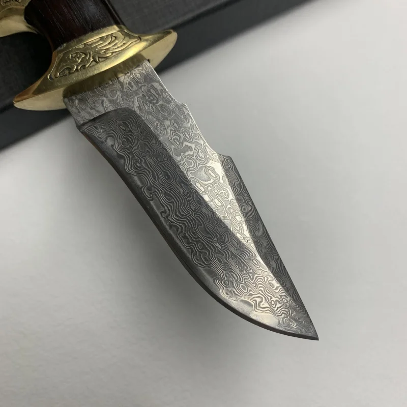 Outdoor straight knife, hand-forged Damascus steel knife, high hardness and practicality, straight knife, wild survival hunting