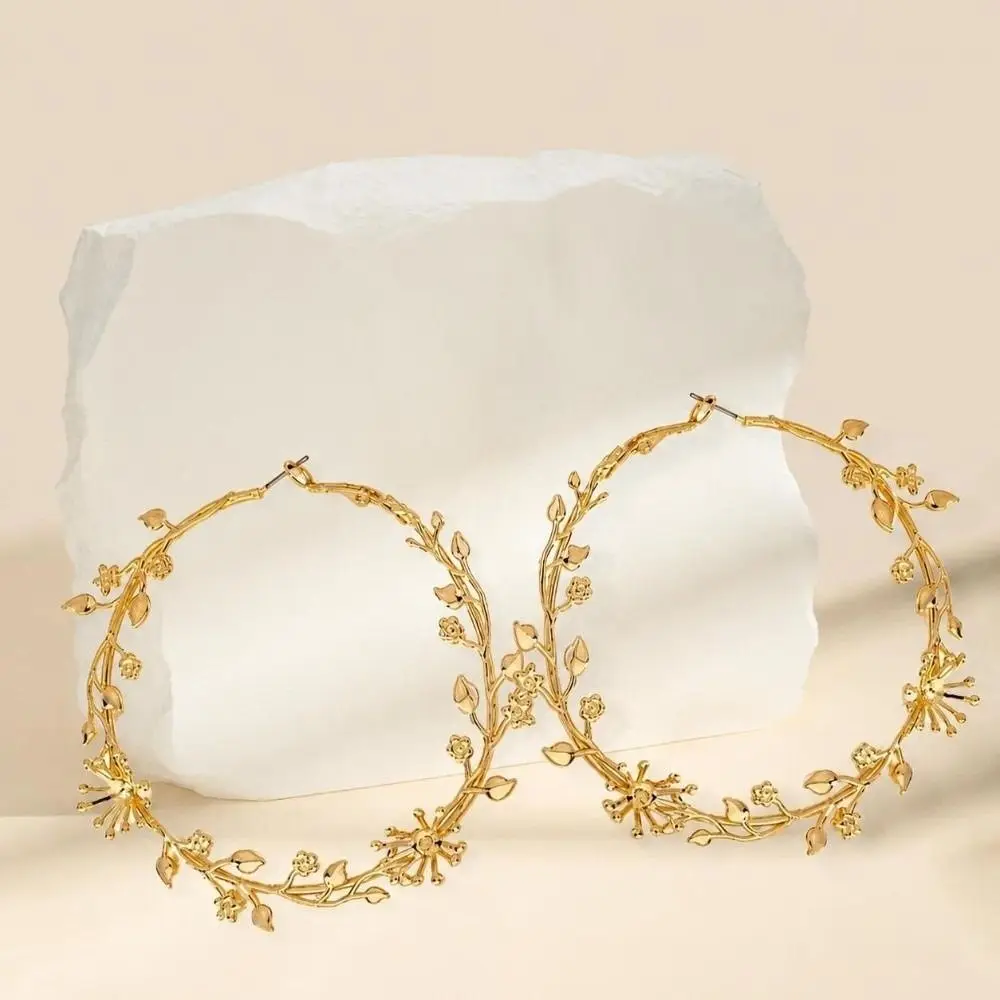 1 Pair Durable Metal Rose Flower Hoop Earring Openwork Gold Plated Stud Hoop Earring Bohemian Earring Women's Fashion Accessory