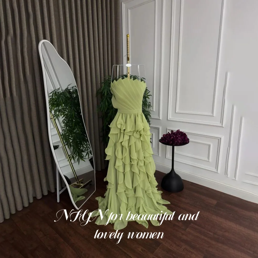 

NFYN Green Chiffon Evening Dress Strapless Zipper Back A Line Formal Gown Pleated Night Dresses Simple Prom Dresses Customized