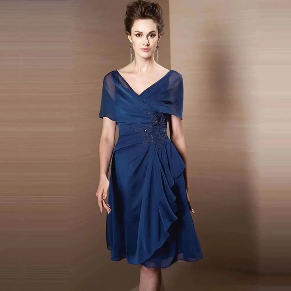 

Navy Blue 2022 Elegant Mother Of The Bride Dress Chiffon A Line Double V Neckline Short Sleeves Godmother Wedding Party Gowns